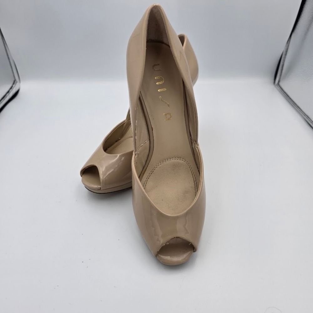 UNISA Women's Nude‎ Patent Peep Toe Wedge Heels Size 9M